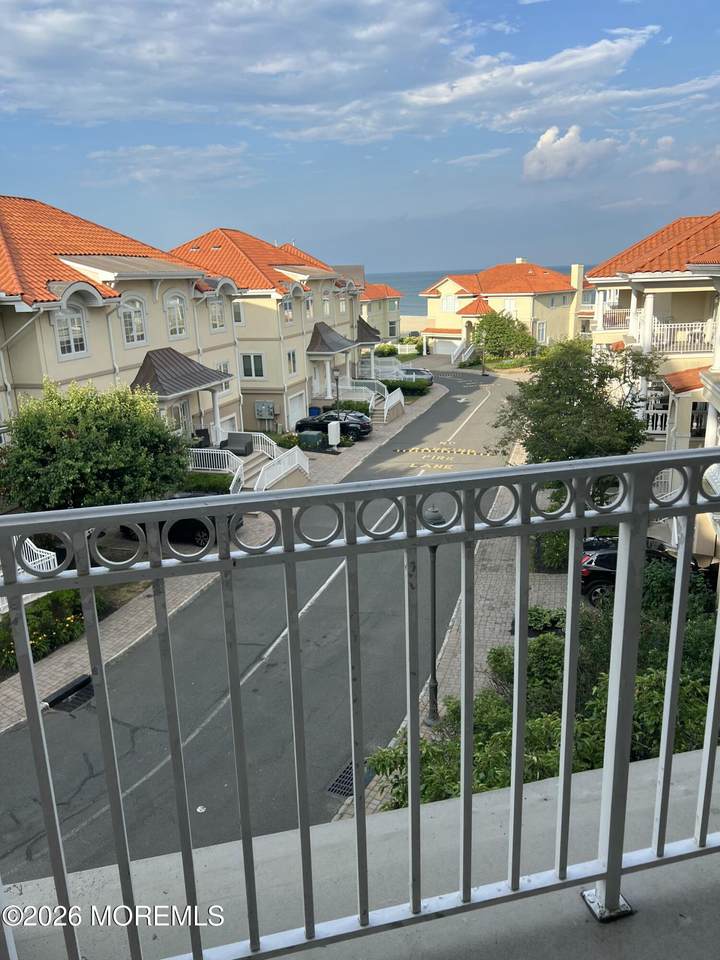 121 Riviera Drive - Photo 1