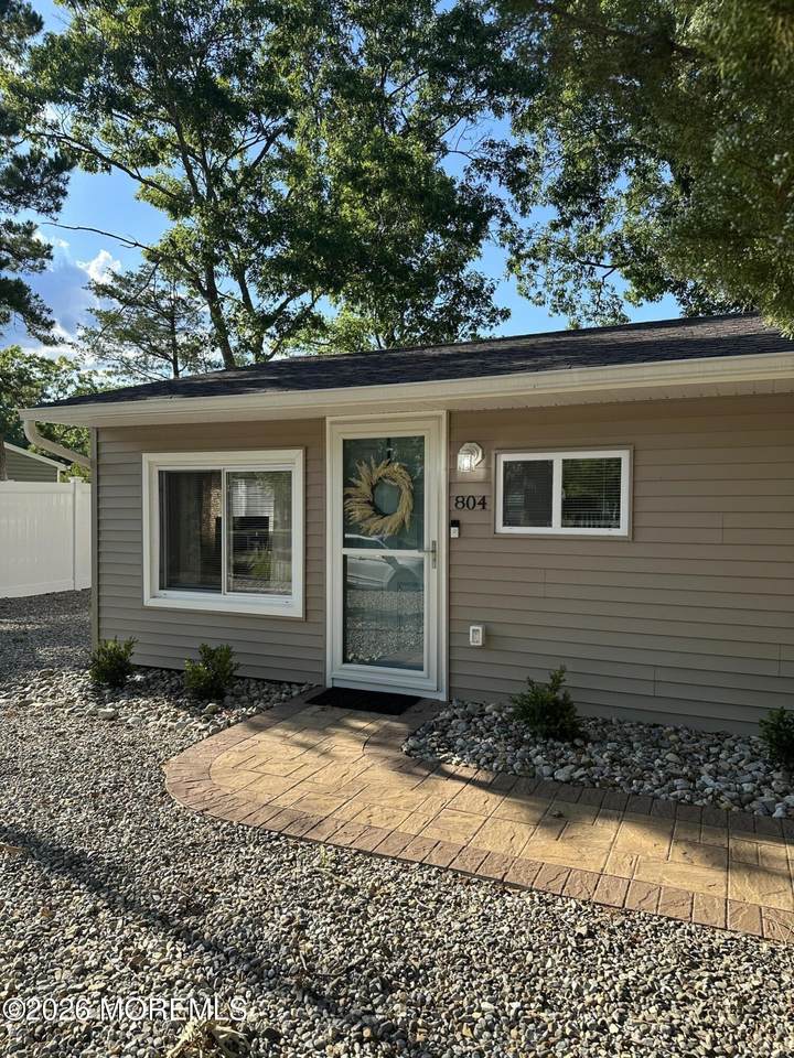 804 Pensacola Road - Photo 1