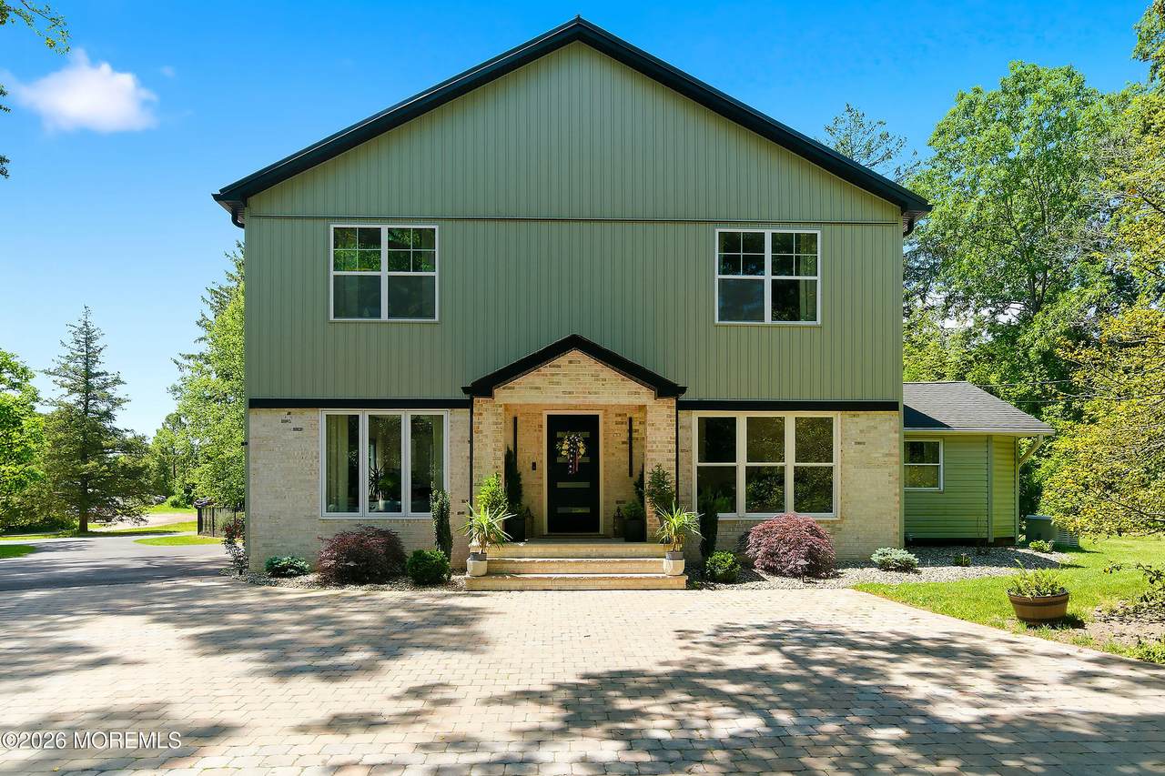 3219 Wilbur Avenue - Photo 1