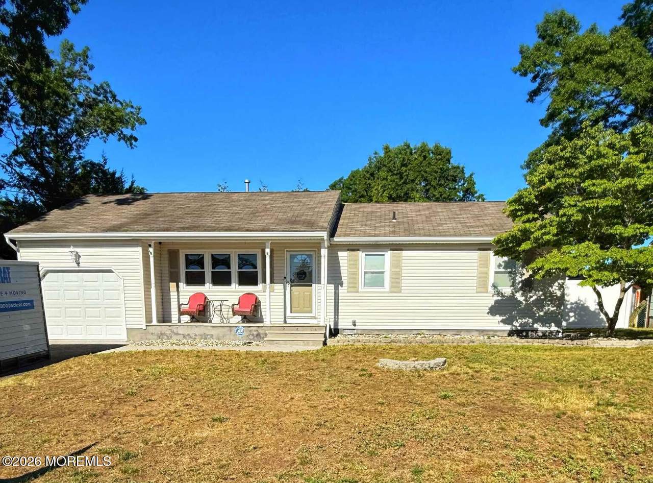 1759 Longwood Drive - Photo 1
