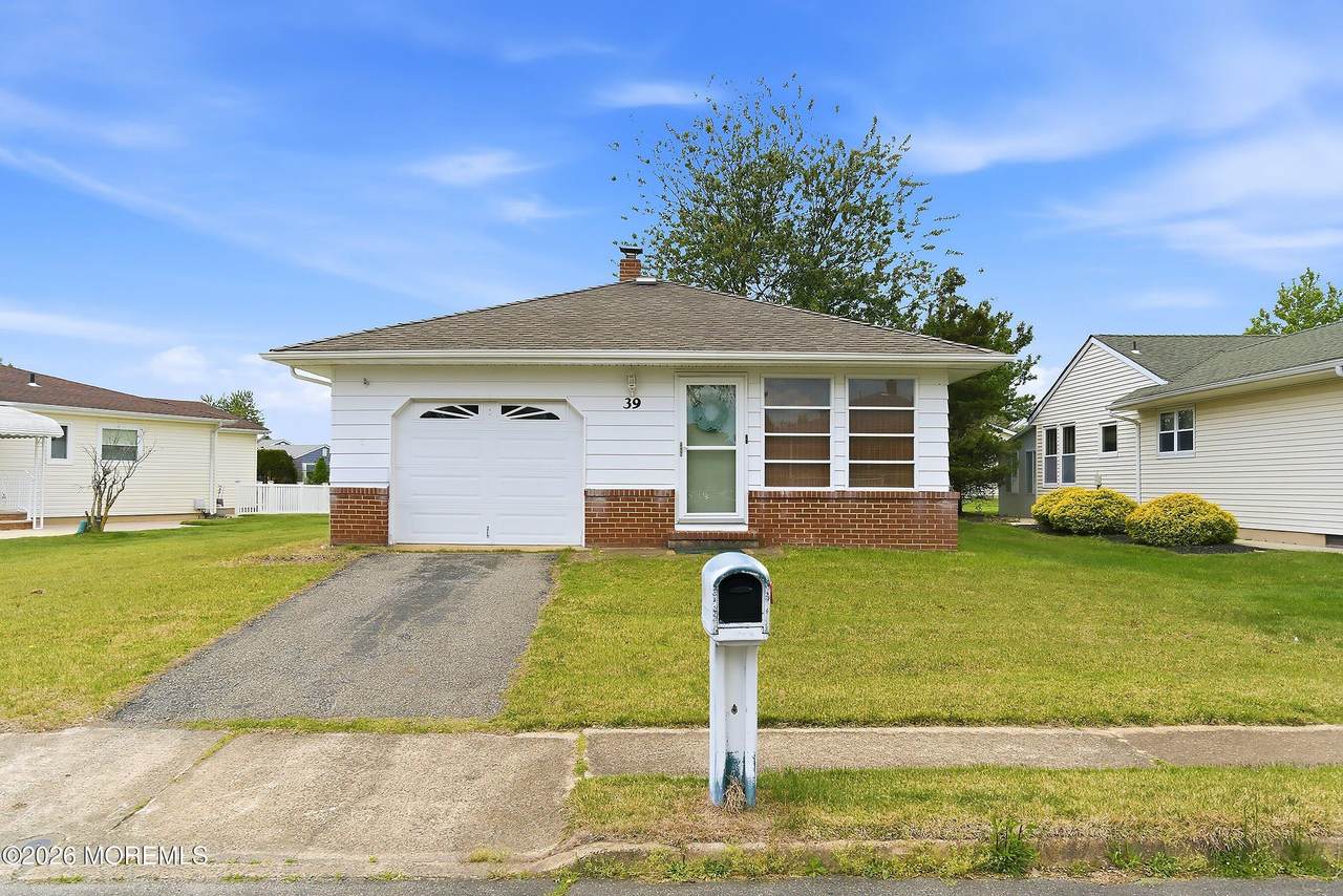 39 Corinth Place - Photo 1