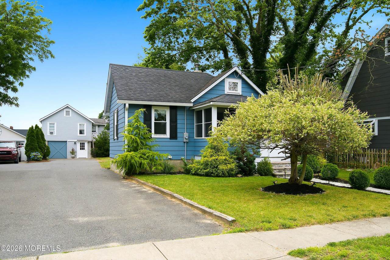 https://bt-photos.global.ssl.fastly.net/monmouth/1280_boomver_1_22619006-2.jpg
