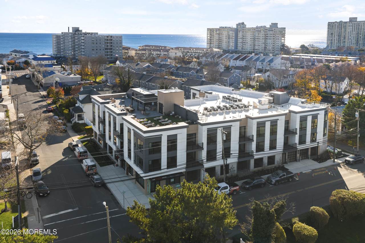 665 2nd Avenue - Photo 1