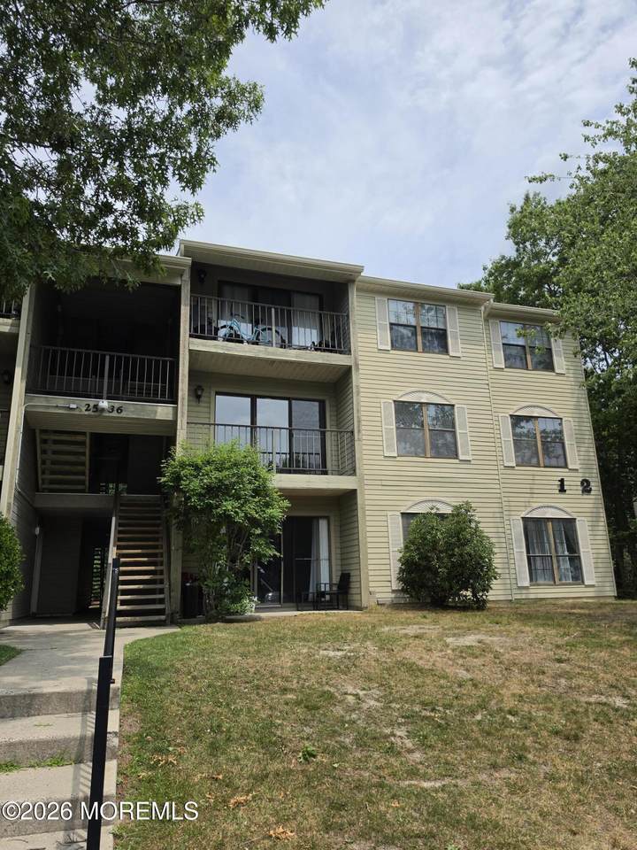 26 Colonial Court - Photo 1