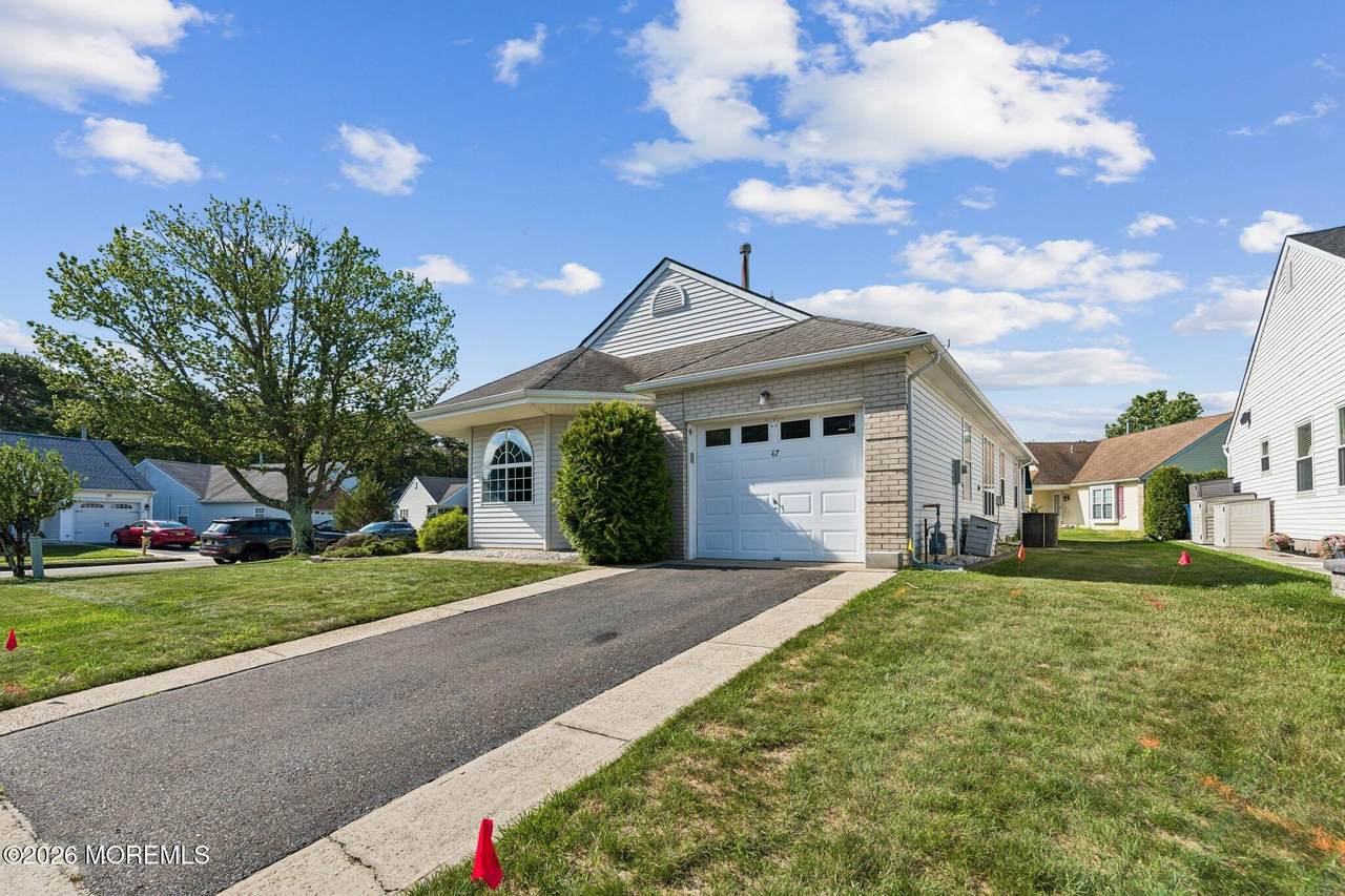 47 Carmacks Way - Photo 1