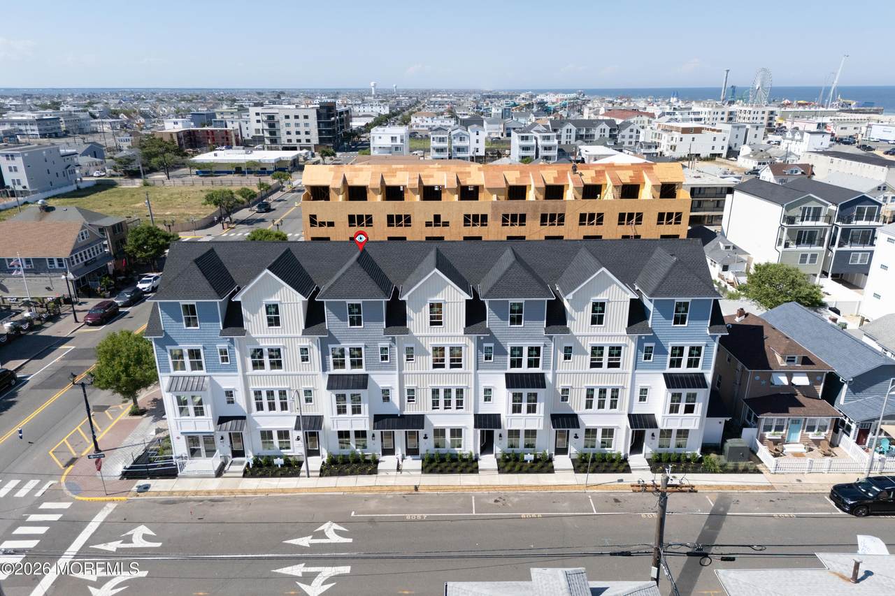 https://bt-photos.global.ssl.fastly.net/monmouth/1280_boomver_1_22619828-2.jpg