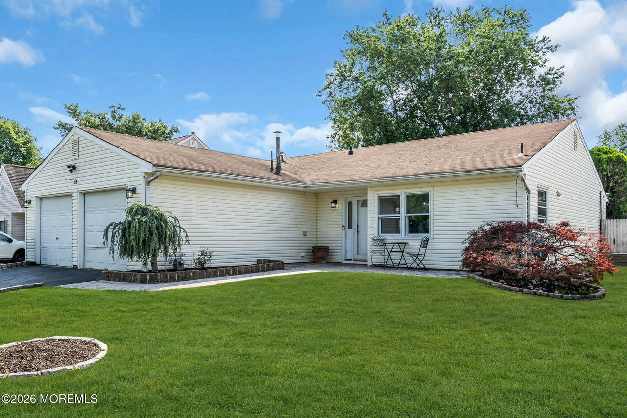 13 Scenic Drive - Photo 1