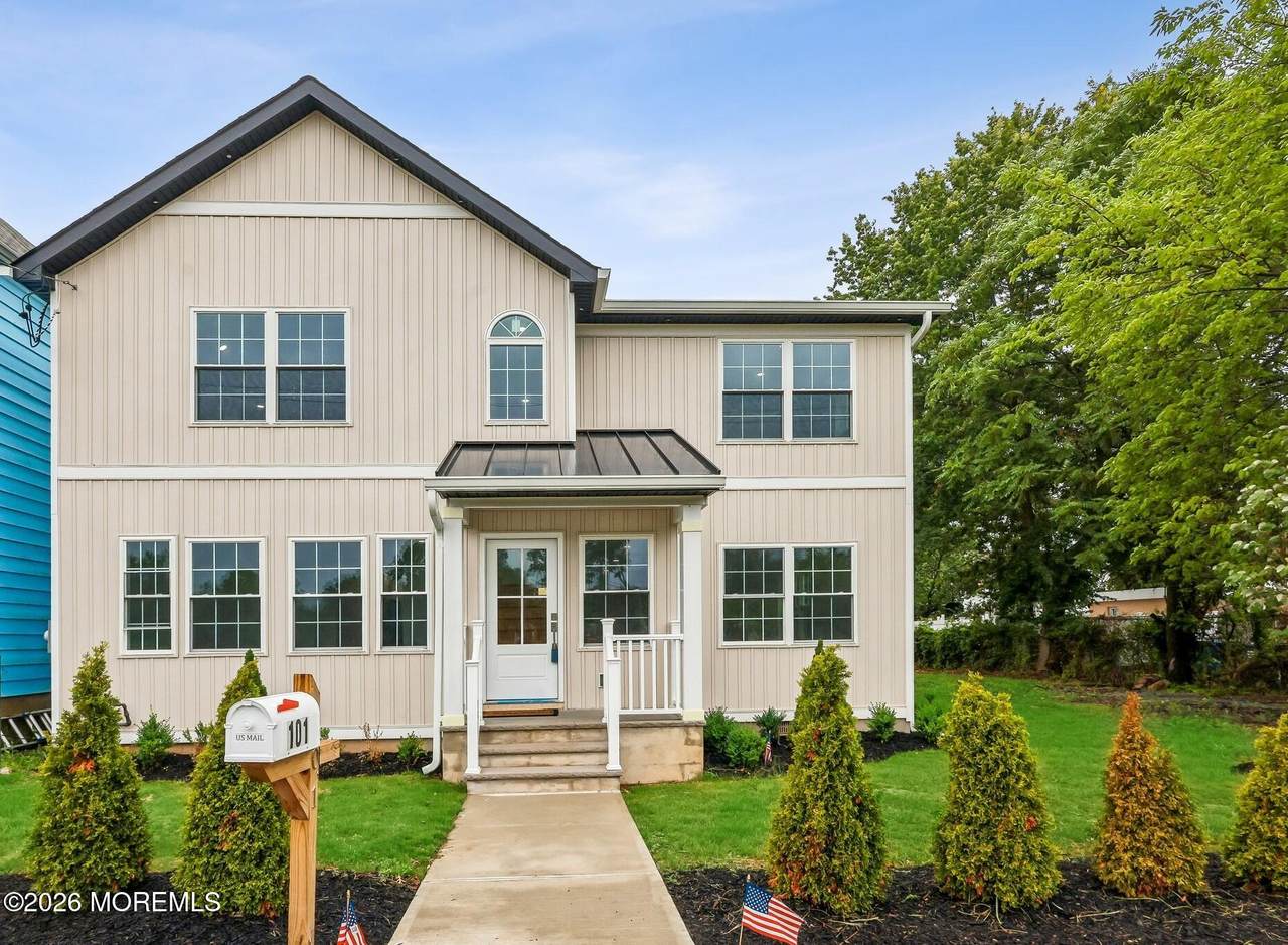101 Saint Stephens Avenue - Photo 1