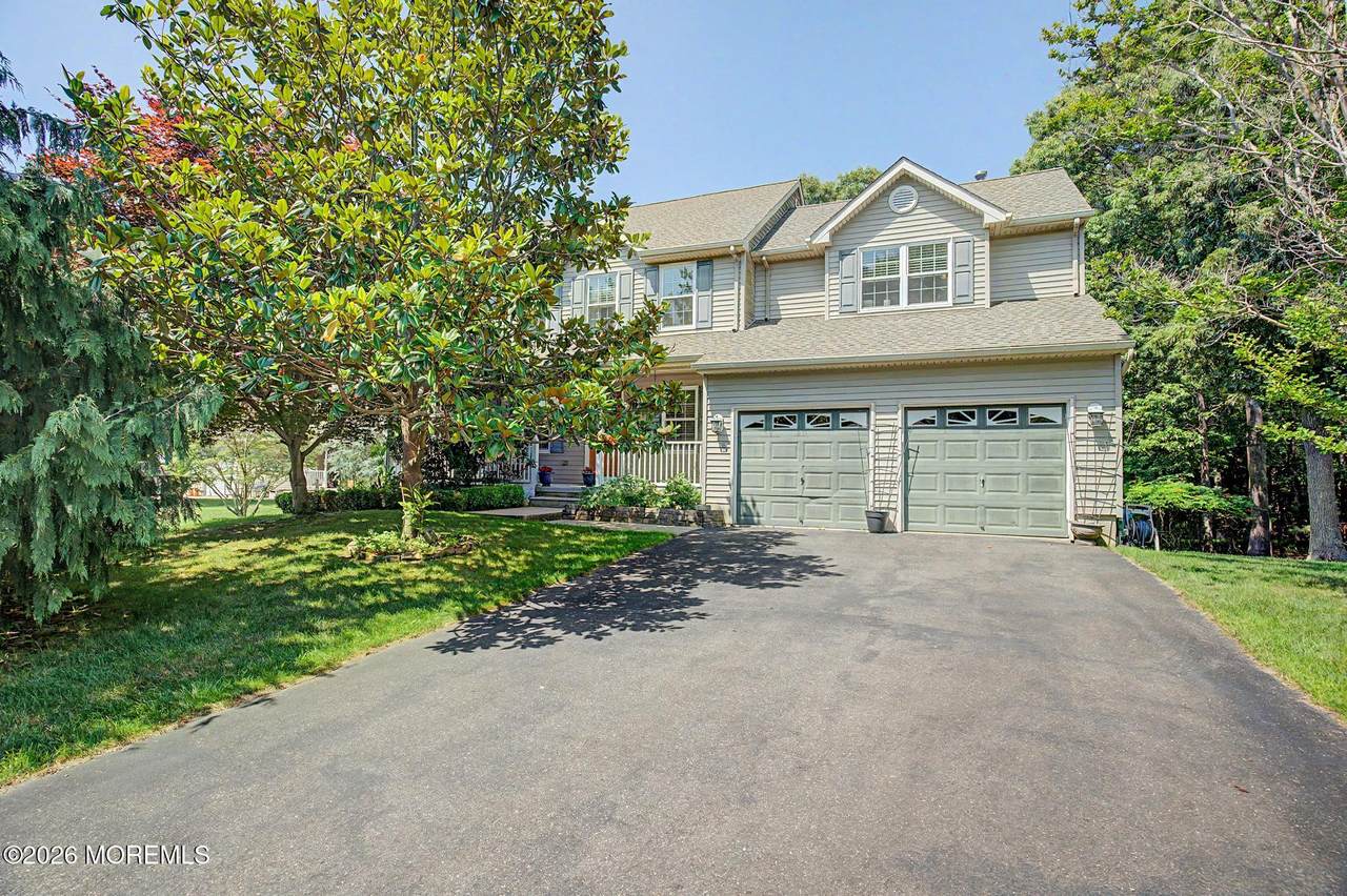 8 Cambridge Court - Photo 1