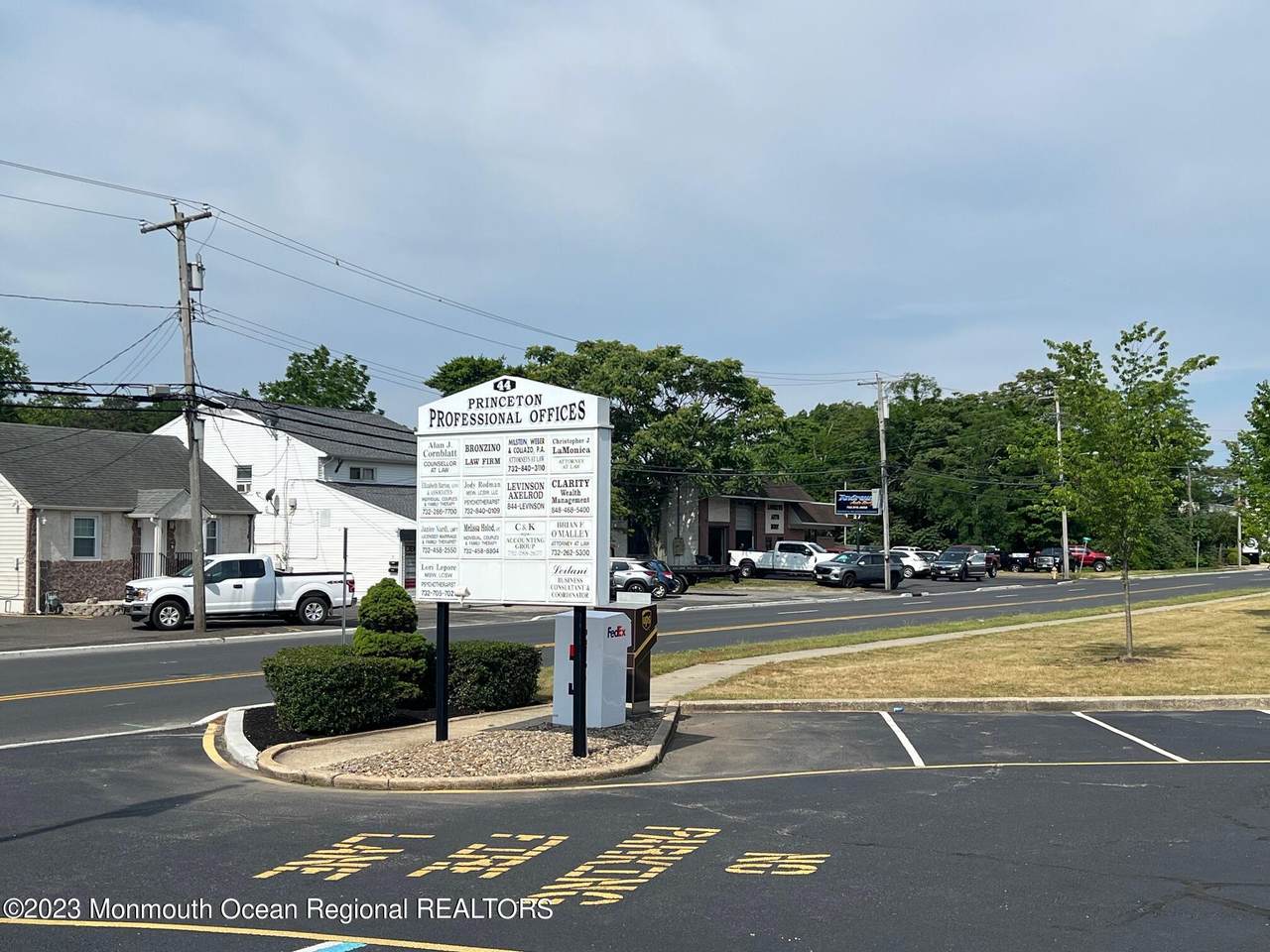 https://bt-photos.global.ssl.fastly.net/monmouth/1280_boomver_1_22620594-2.jpg