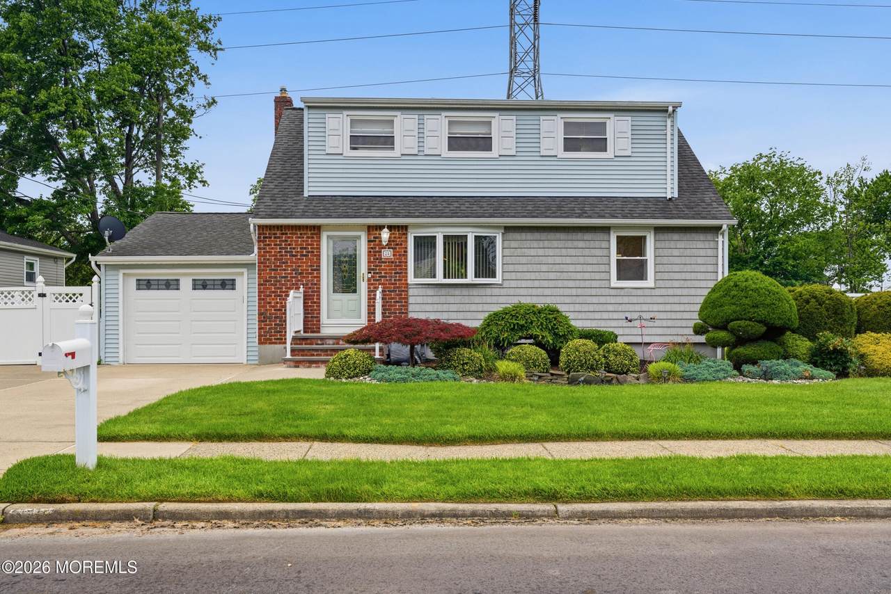 24 Deerwood Avenue - Photo 1
