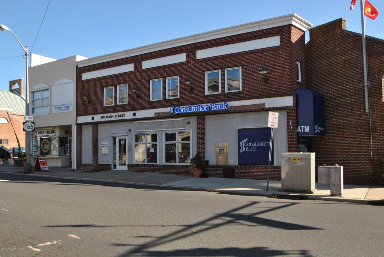 201 Main Street - Photo 1