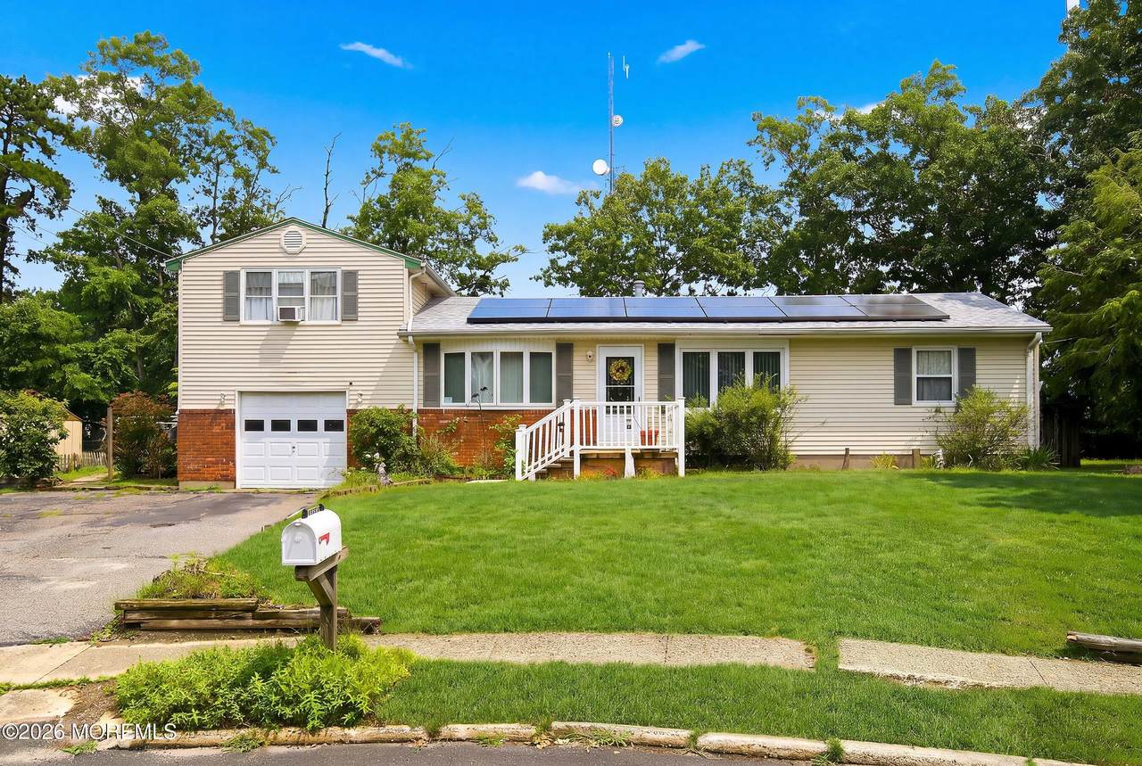 17 Darye Court - Photo 1