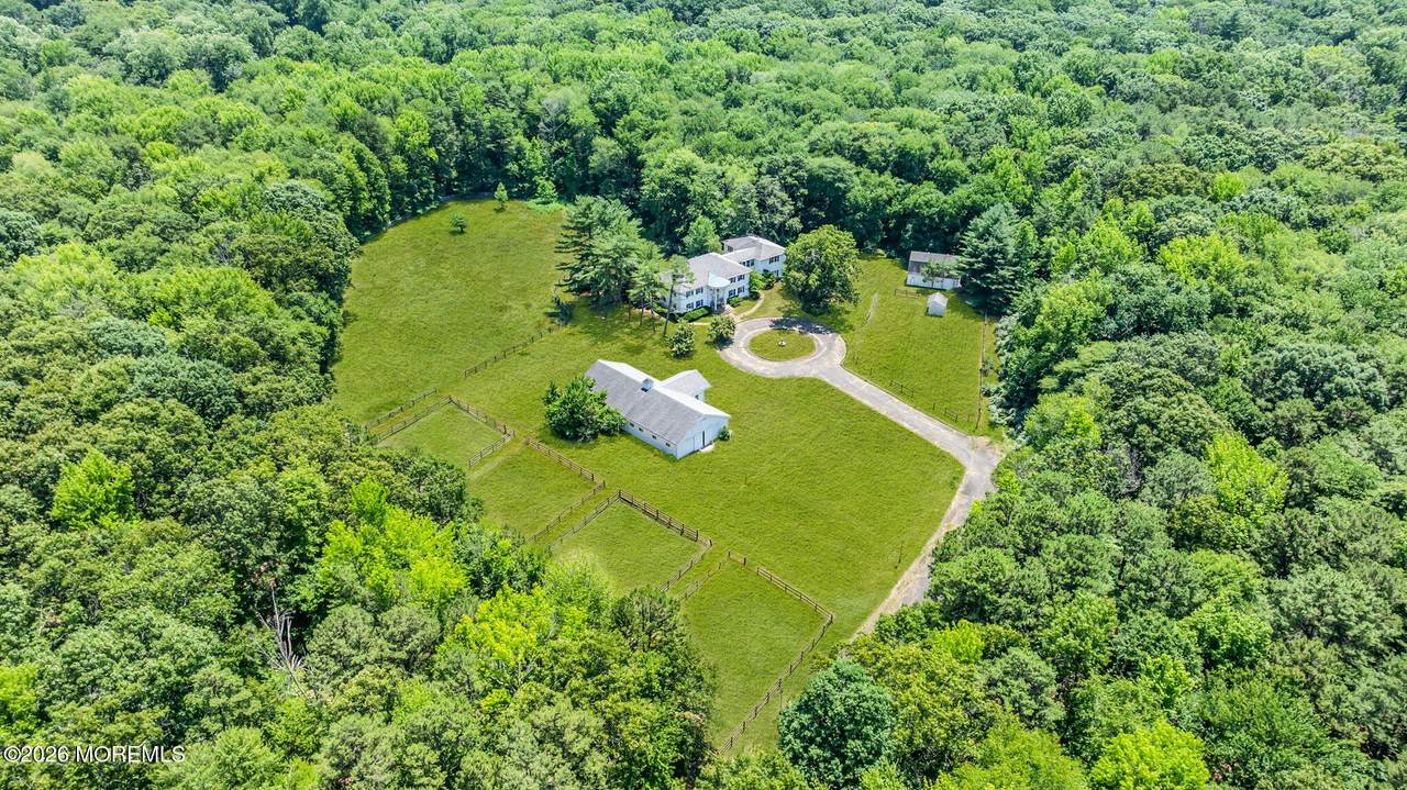 447 Stagecoach Road - Photo 1