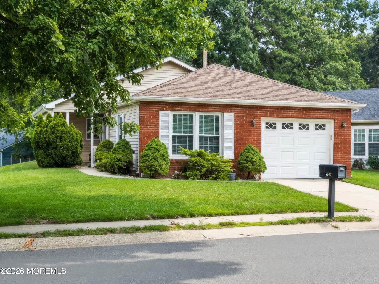 1869 Buttonwood Avenue - Photo 1