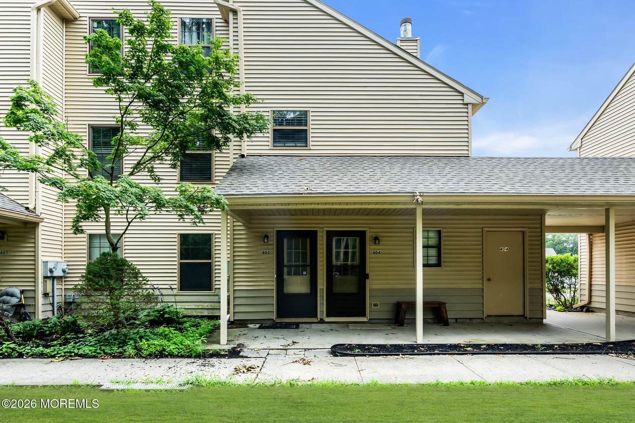 403 Sage Court - Photo 1