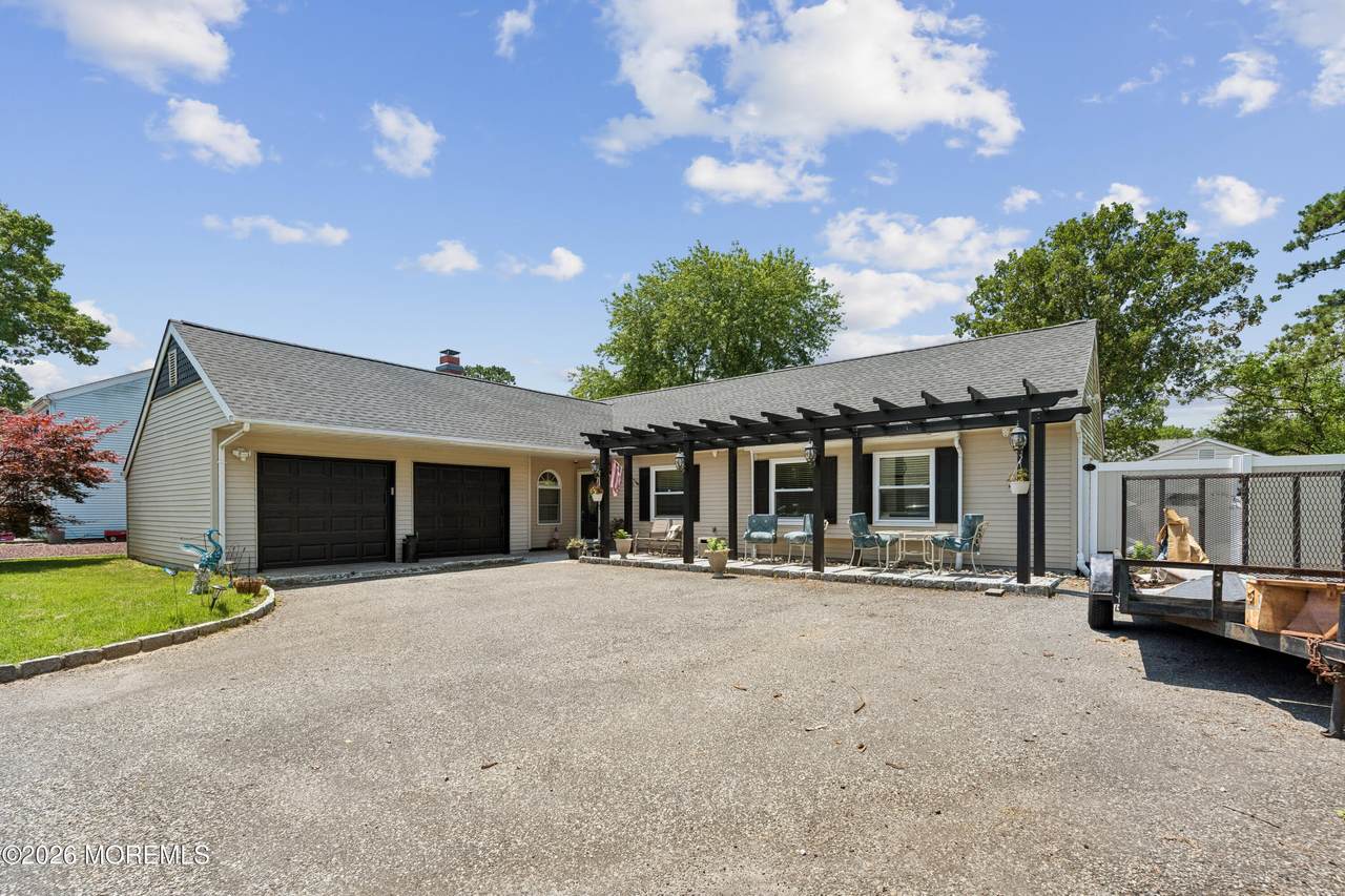 1012 Eastwind Avenue - Photo 1