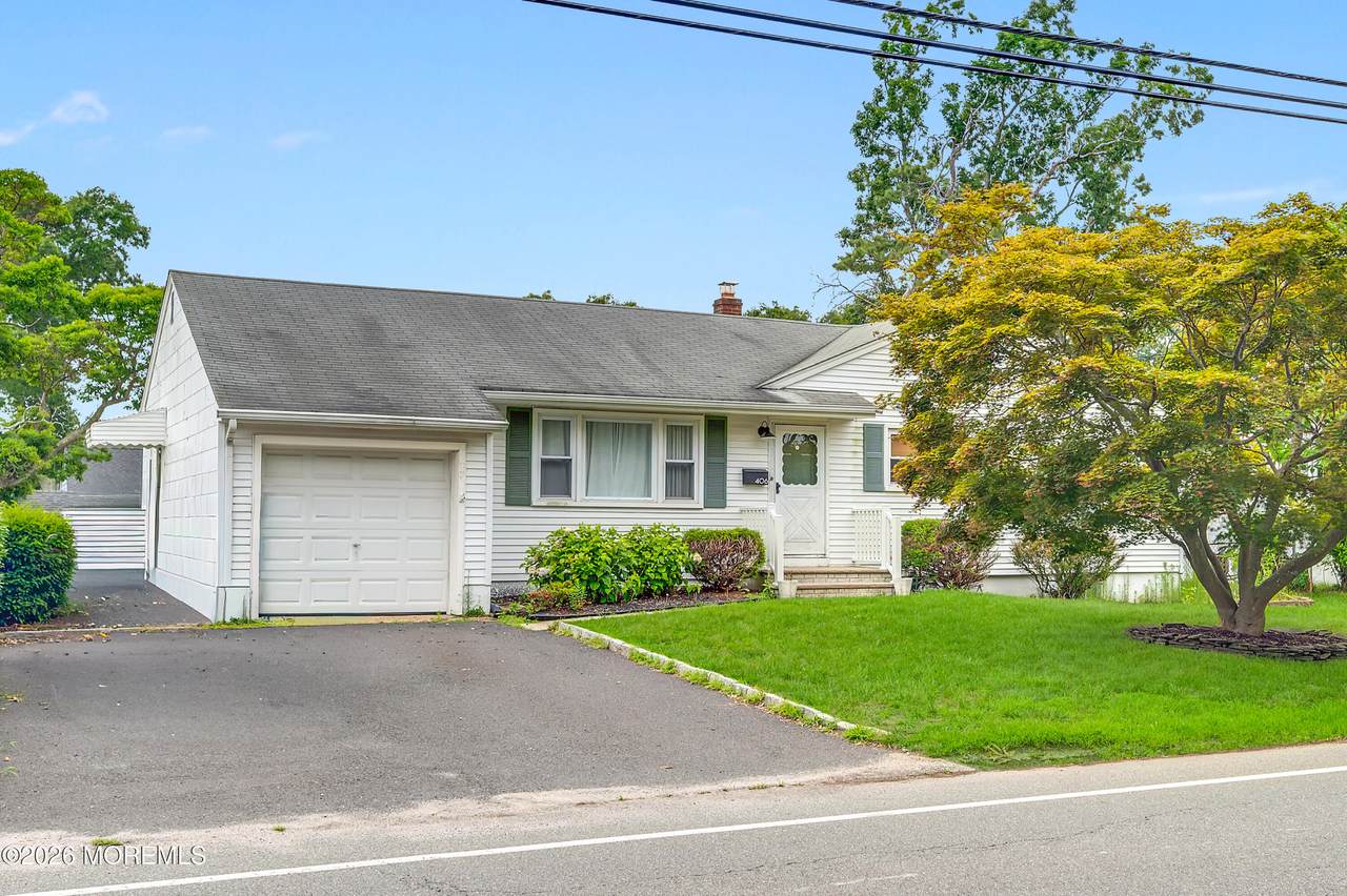 406 Midstreams Road - Photo 1
