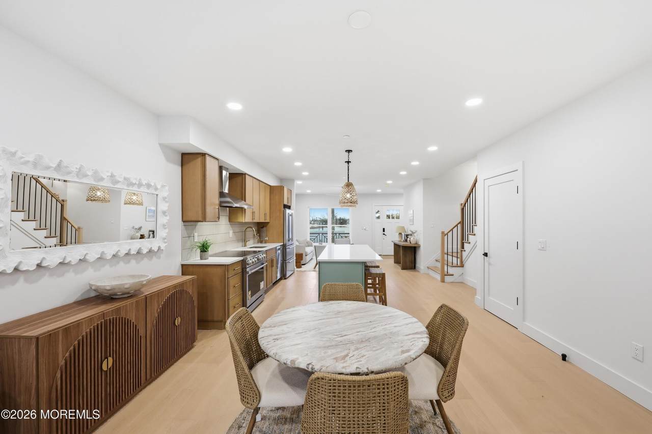 801 Main Street - Photo 1