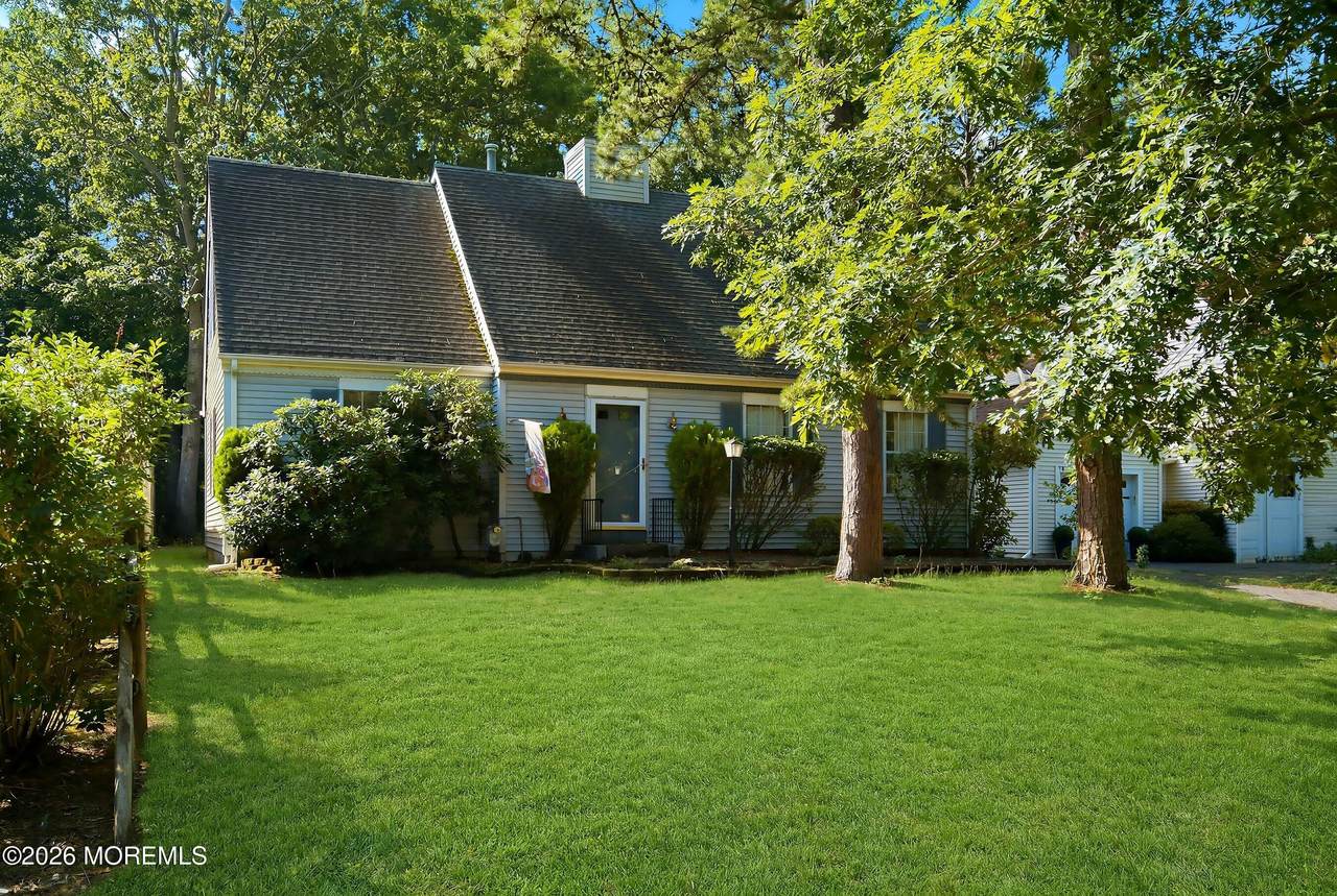 526 Revere Way - Photo 1