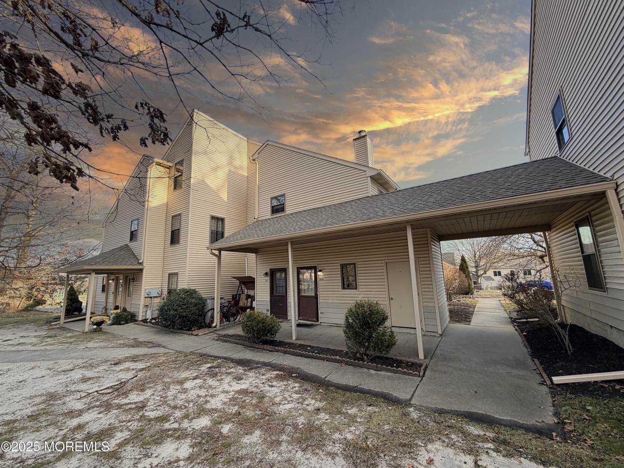 804 Ivy Court - Photo 1