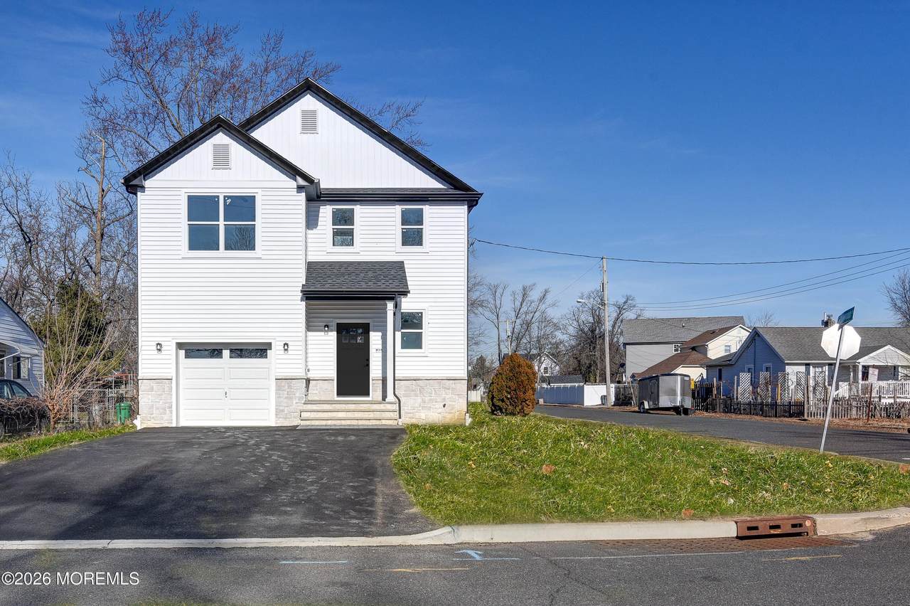 910 Malden Drive - Photo 1