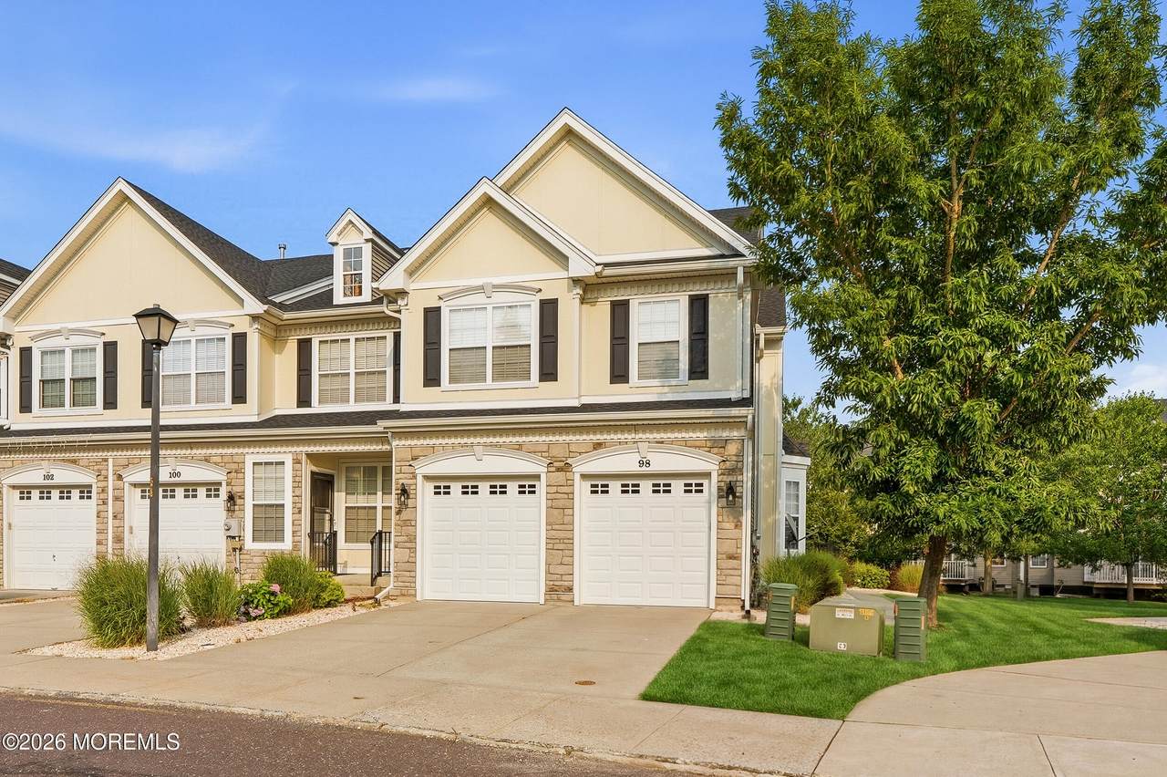 98 Brookfield Drive - Photo 1