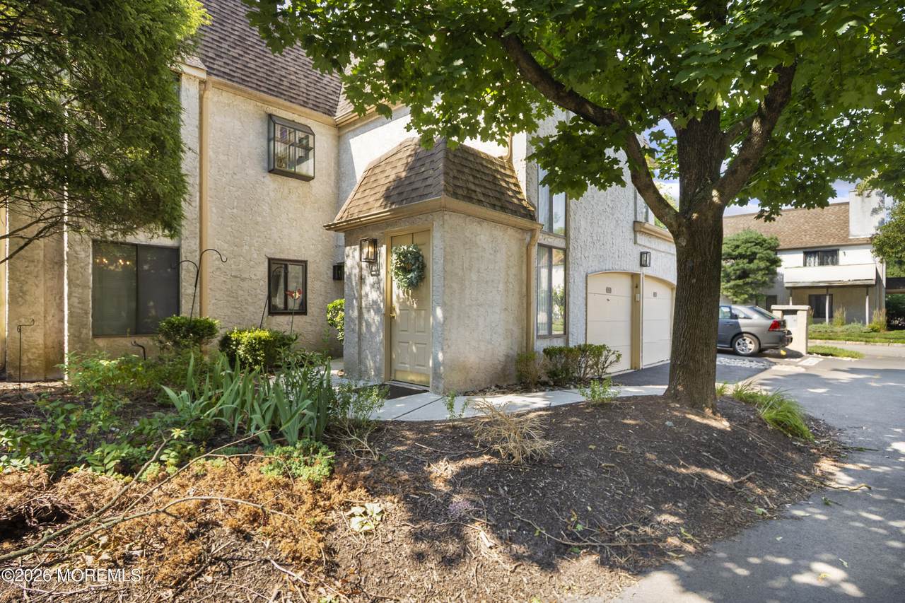 https://bt-photos.global.ssl.fastly.net/monmouth/1280_boomver_1_22622114-2.jpg