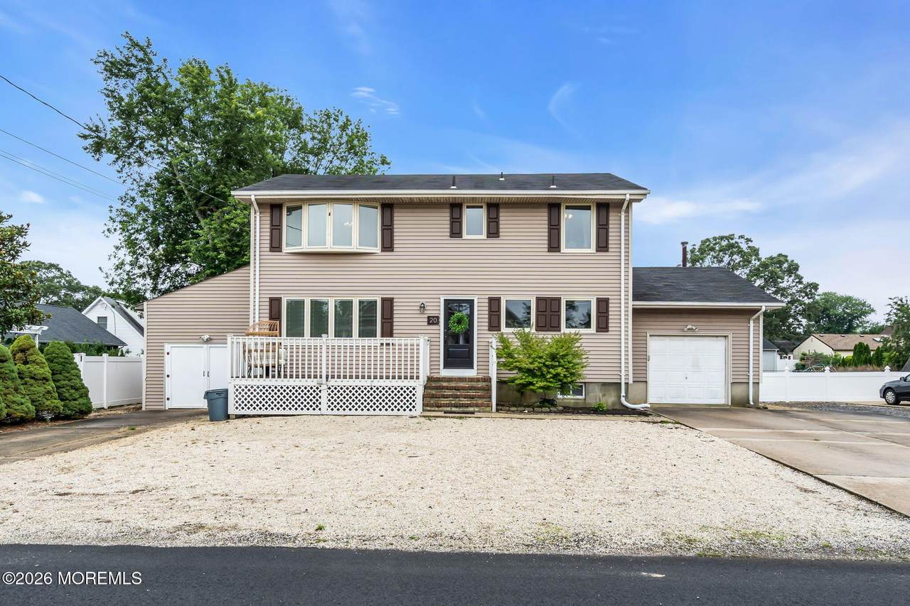 20 Lakewood Avenue - Photo 1
