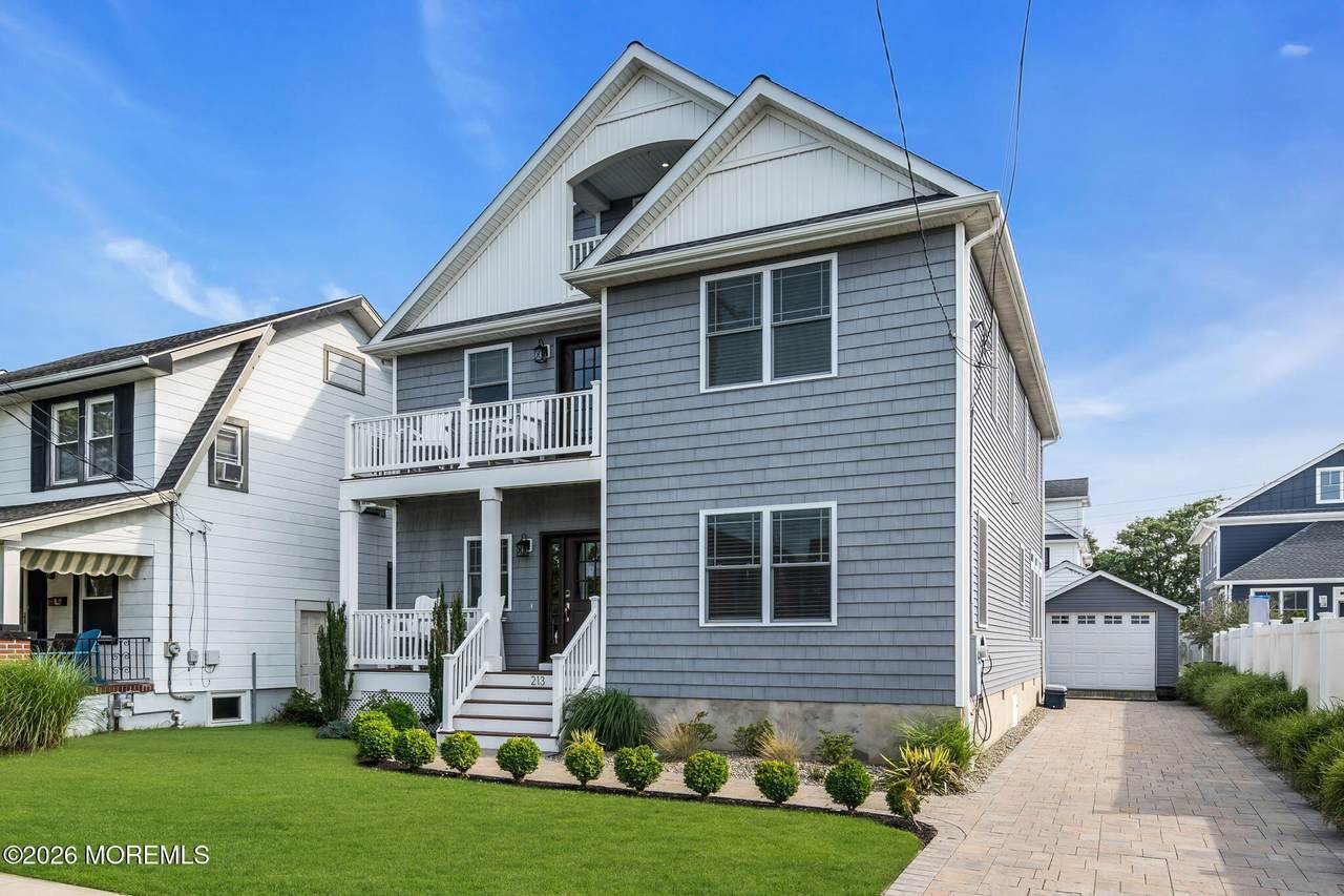 213 12th Avenue - Photo 1