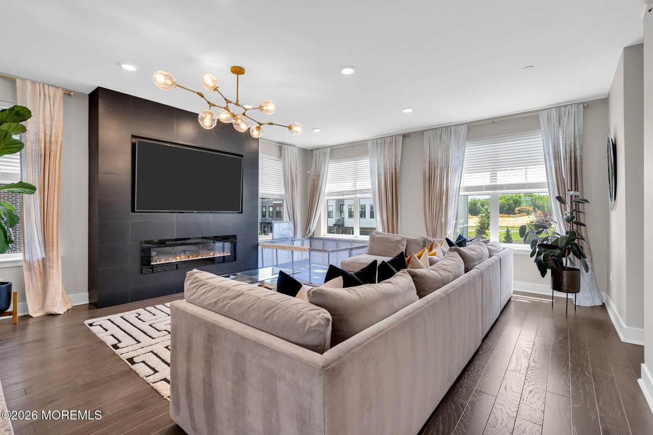 35 Kelly Way - Photo 1