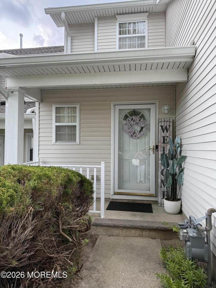 307 Graham Avenue - Photo 1