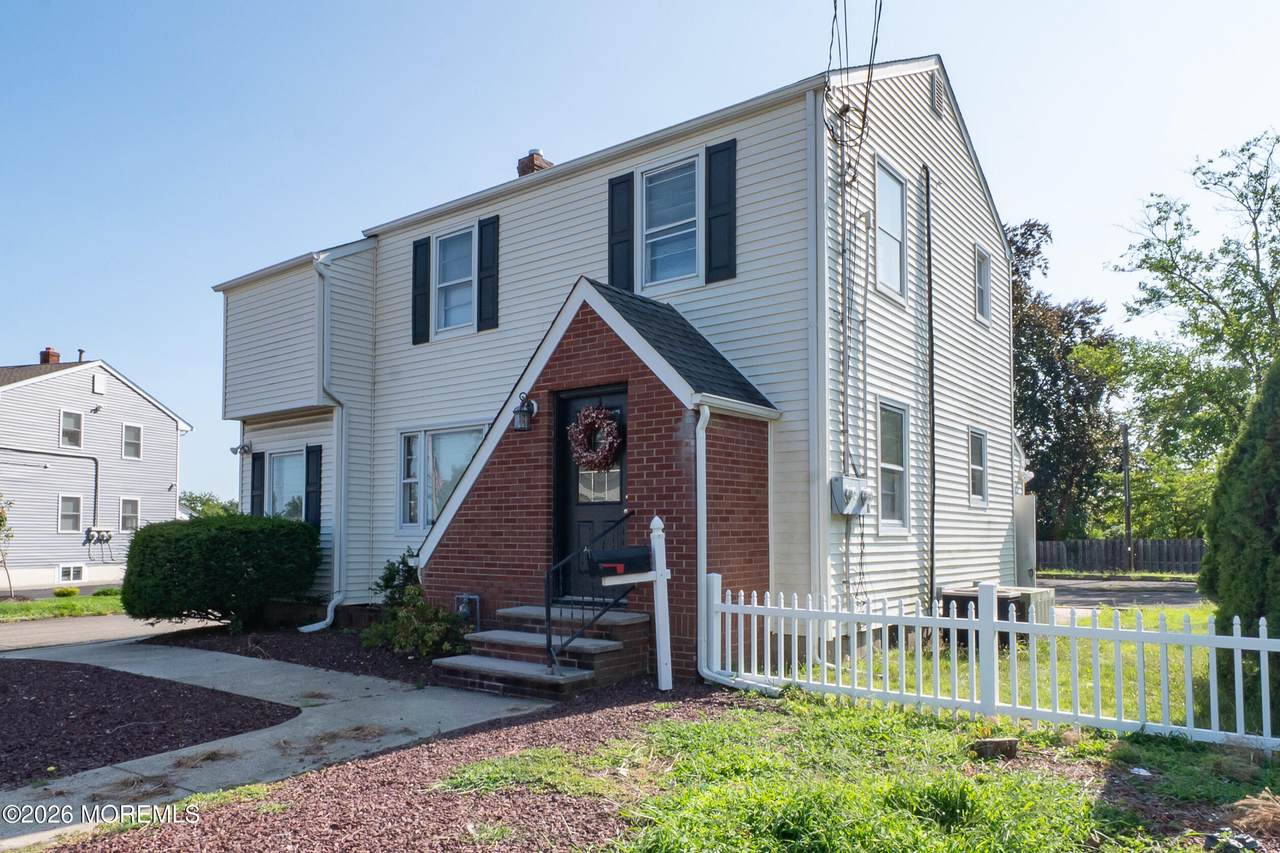 214 Main Street - Photo 1