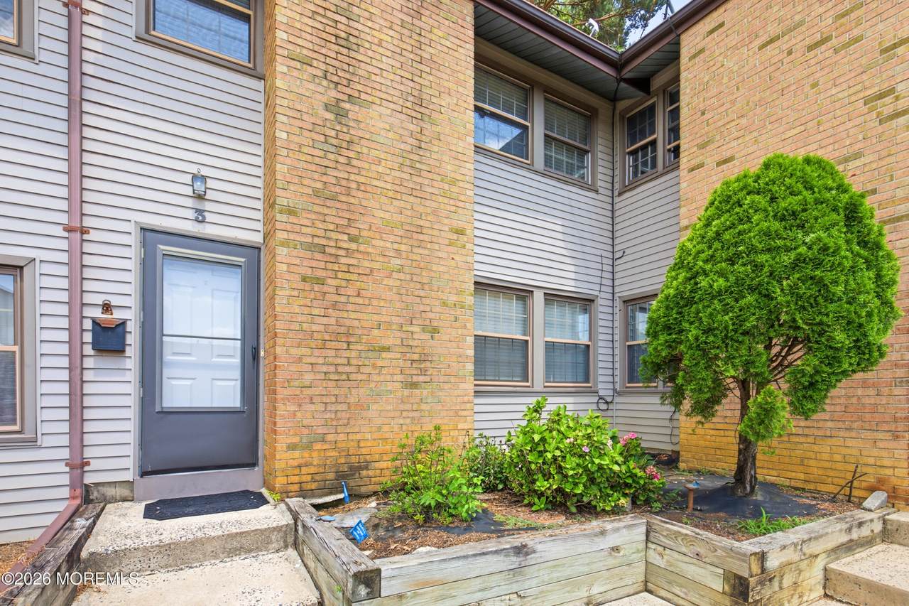 3 Rebecca Court - Photo 1
