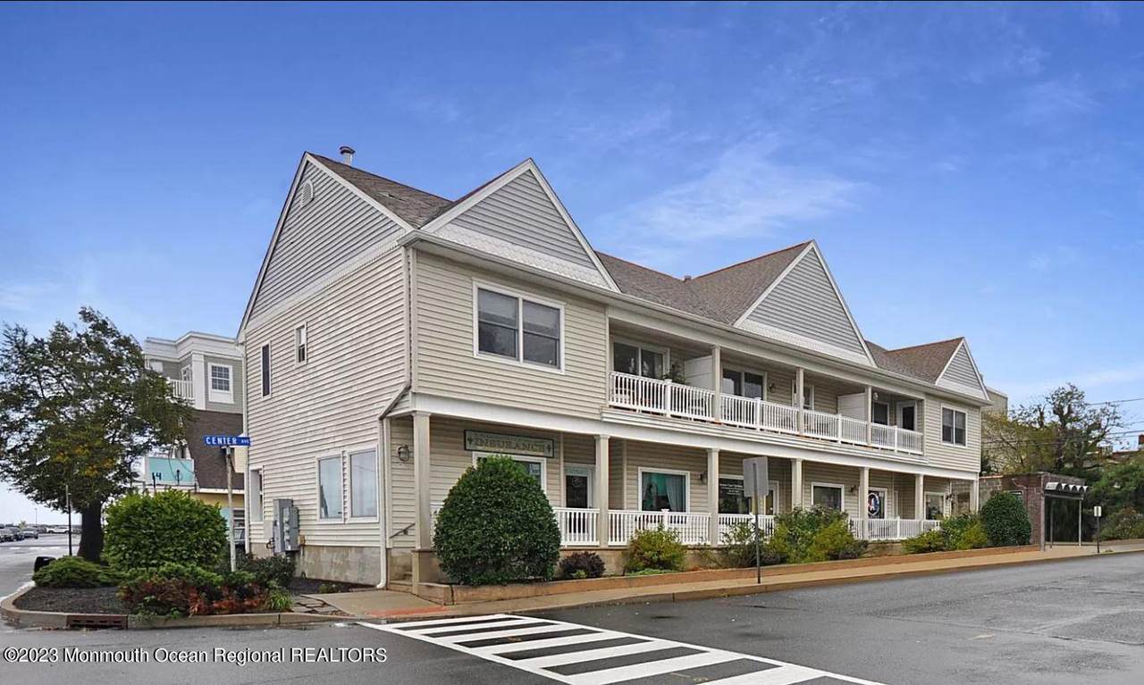 20 Center Avenue - Photo 1
