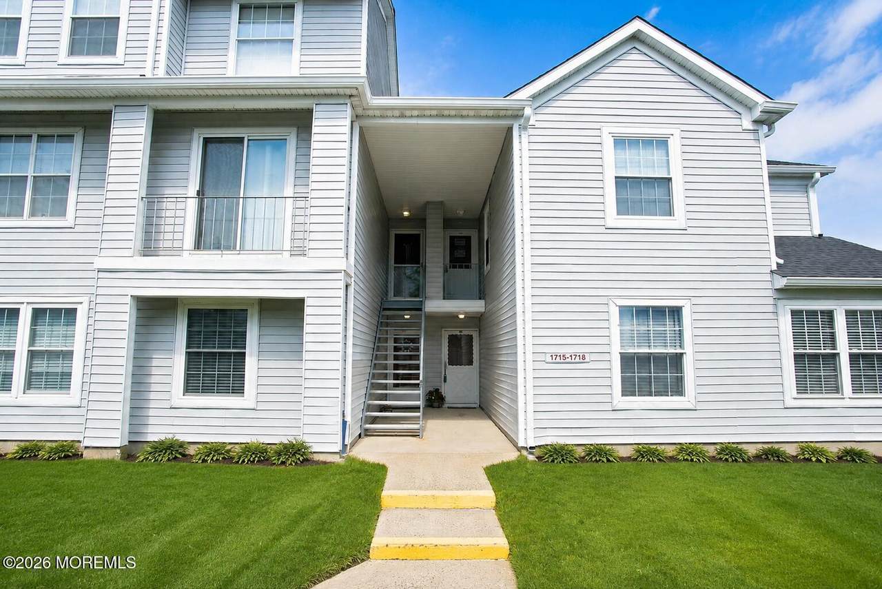 1716 Waters Edge Drive - Photo 1