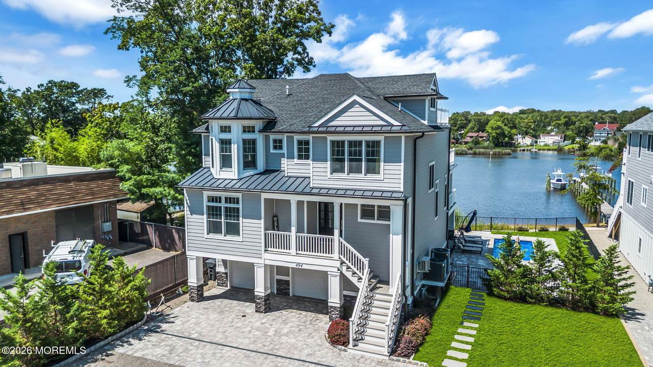 494 Princeton Avenue - Photo 1
