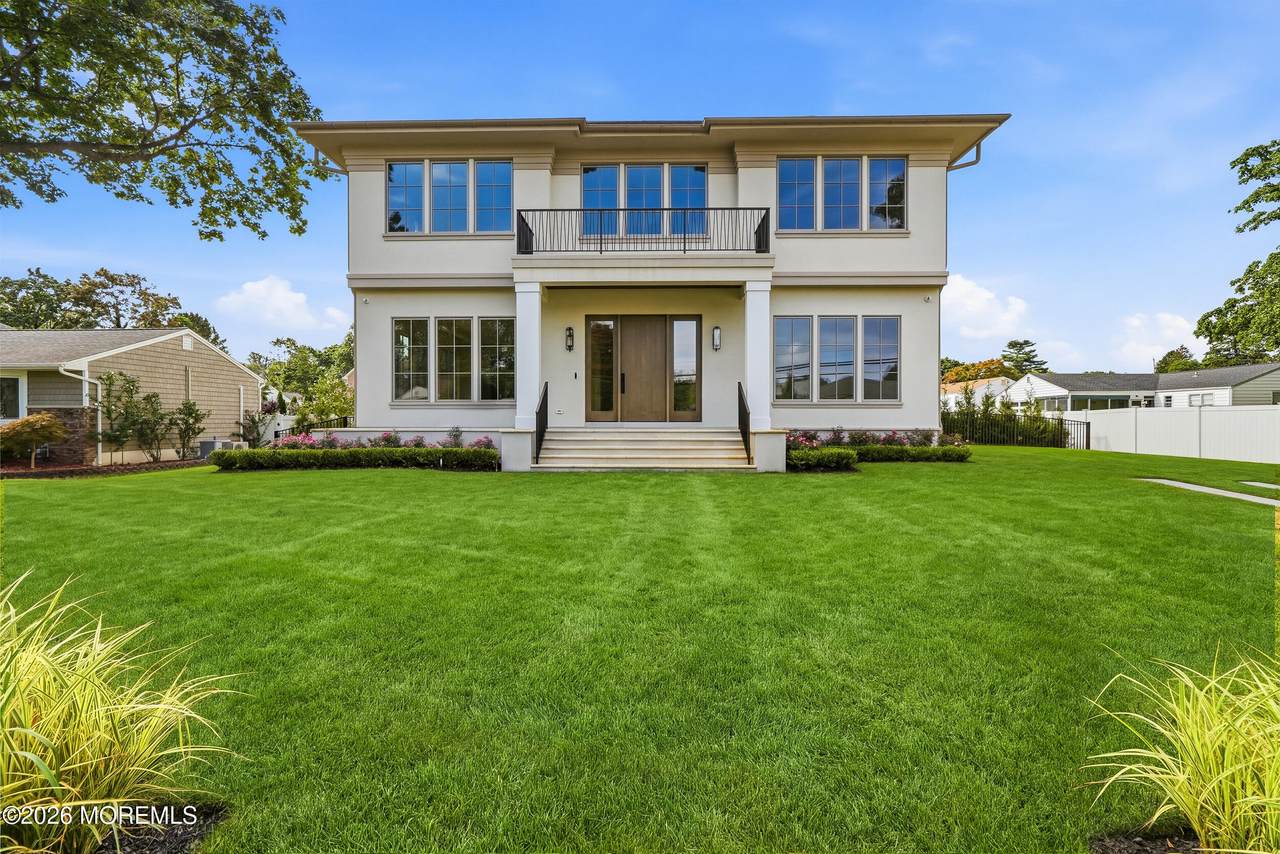 78 Beechwood Avenue - Photo 1