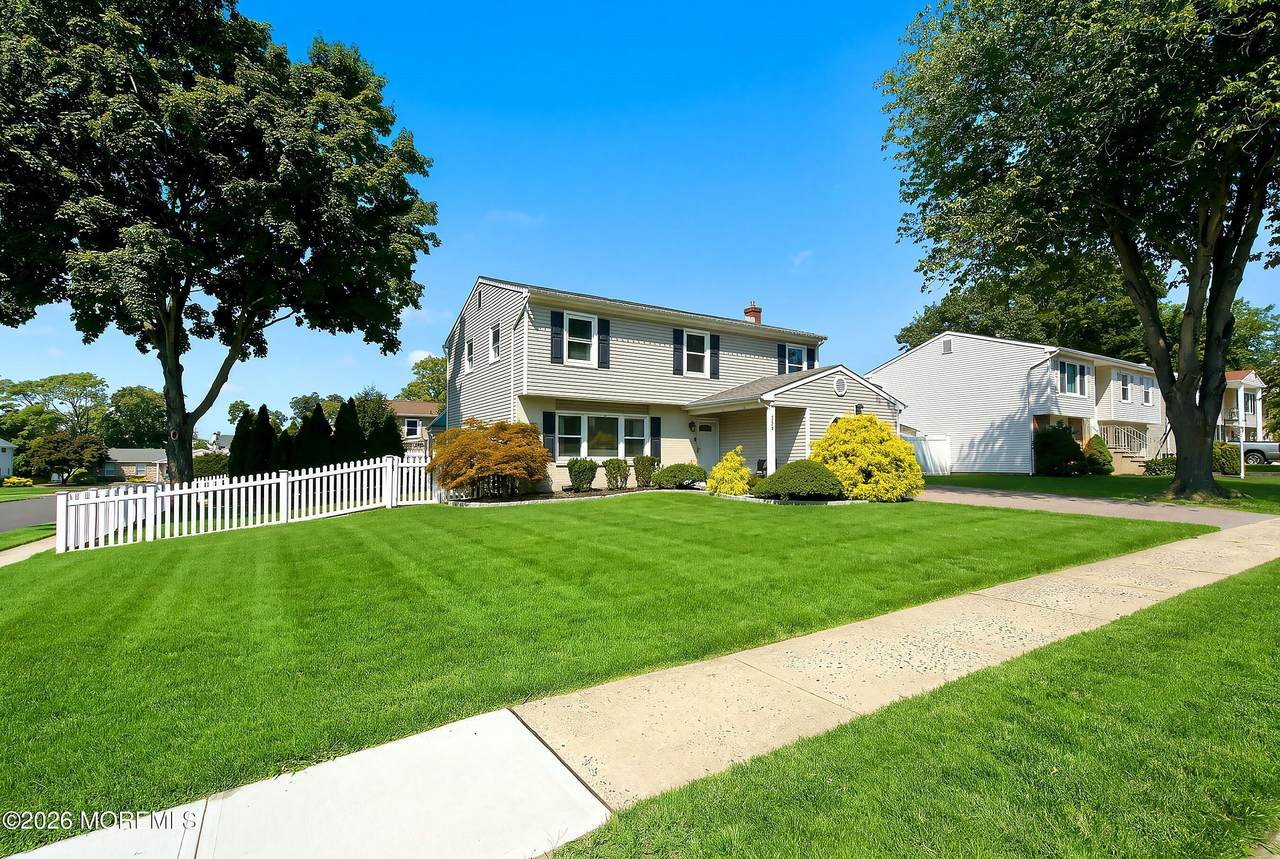 159 Pine Needle Street - Photo 1