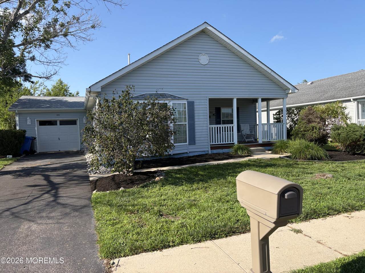 66 Perrys Lane - Photo 1