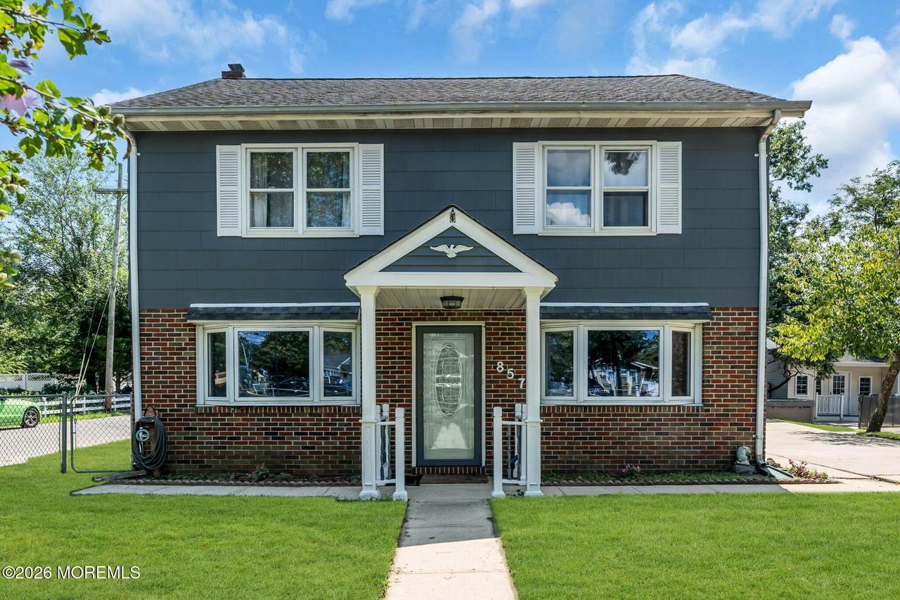 857 Stapleton Avenue - Photo 1