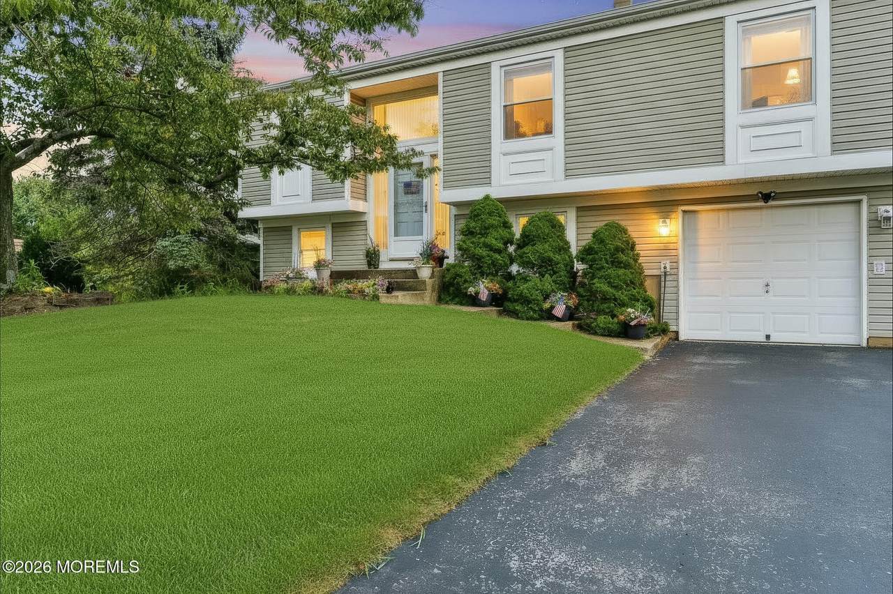 209 Hearth Court - Photo 1