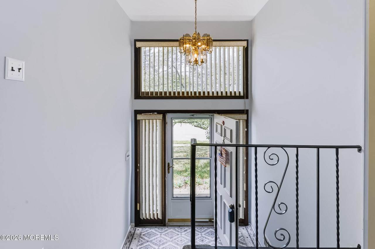 https://bt-photos.global.ssl.fastly.net/monmouth/1280_boomver_1_22624749-2.jpg