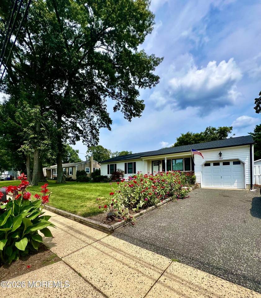 1464 Green Grove Road - Photo 1