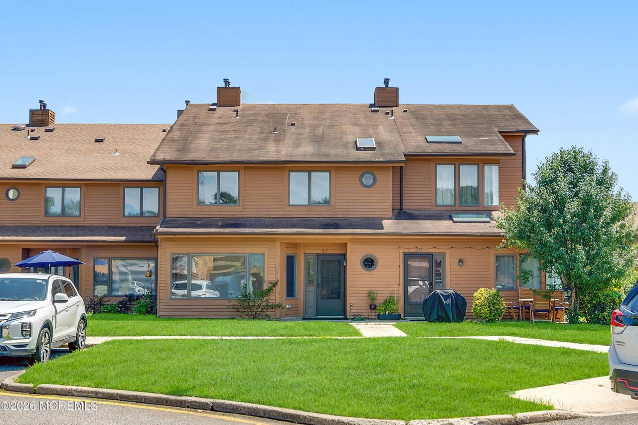 93 Brandywine Court - Photo 1