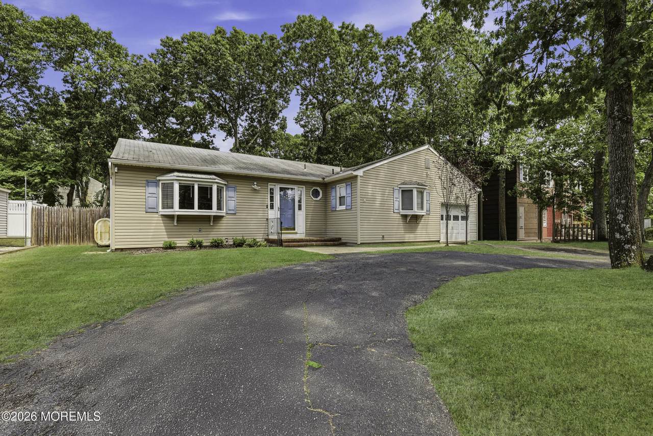 1600 Burrsville Road - Photo 1
