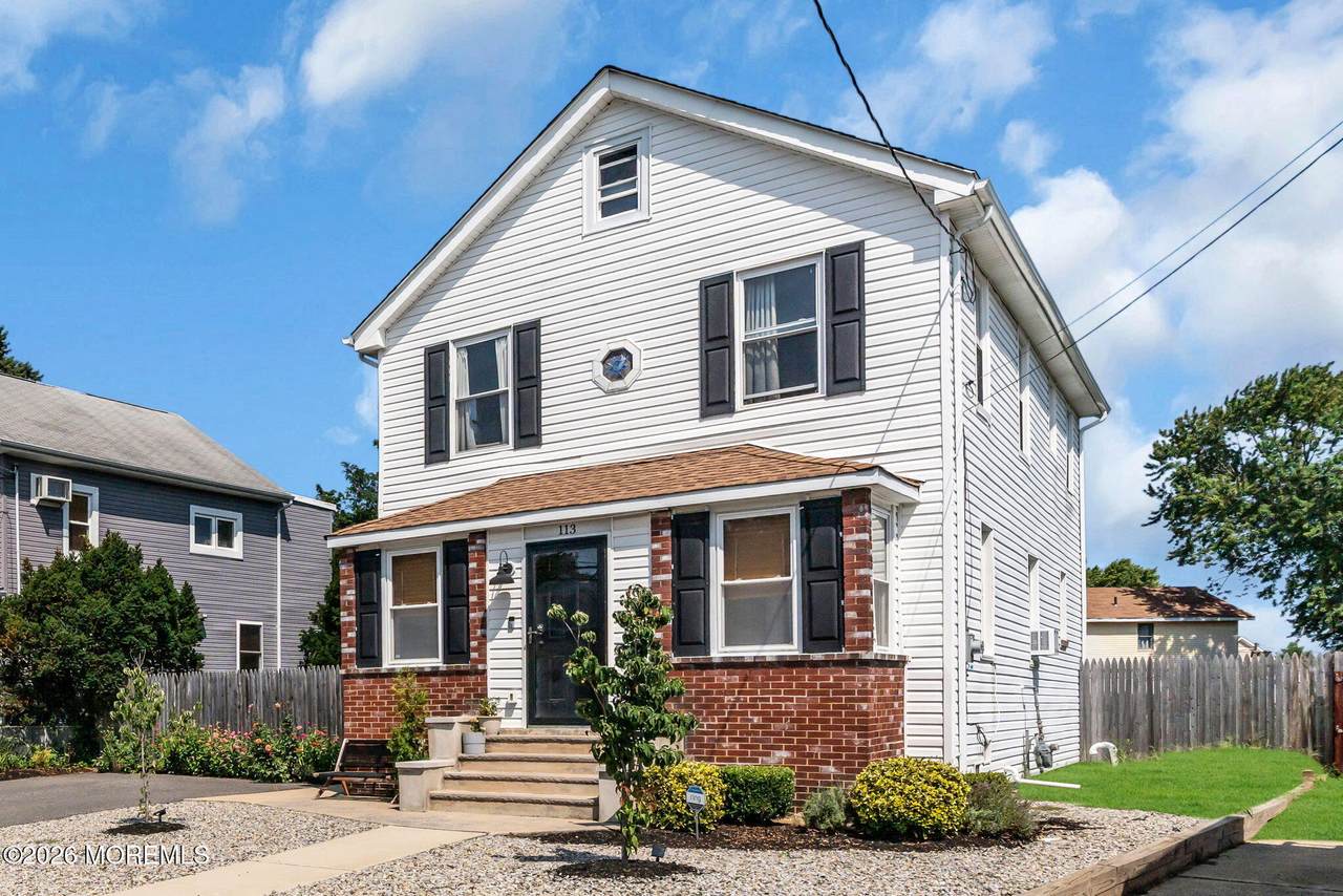 113 Victoria Place - Photo 1