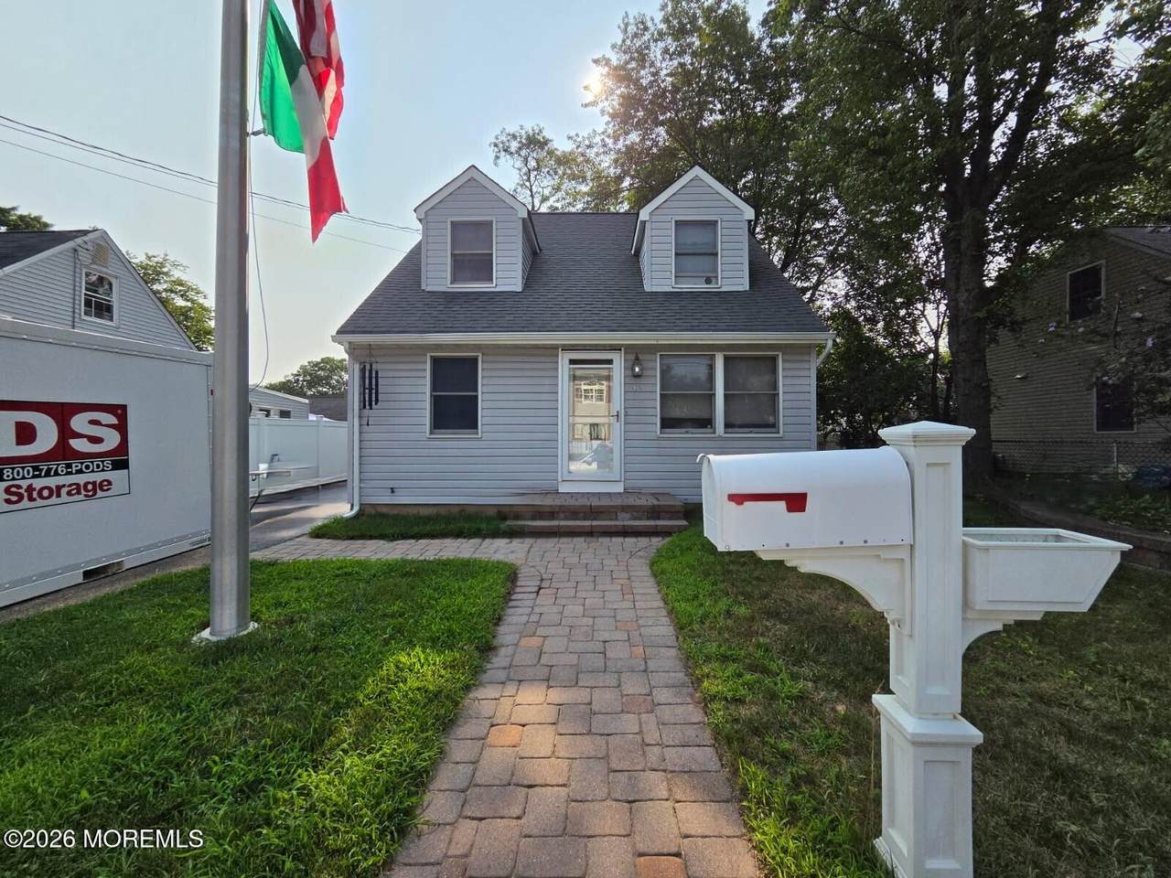 46 Compton Avenue - Photo 1