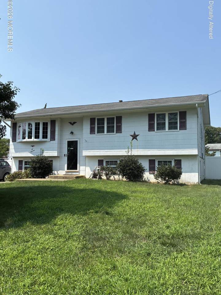 614 Vaughn Avenue - Photo 1