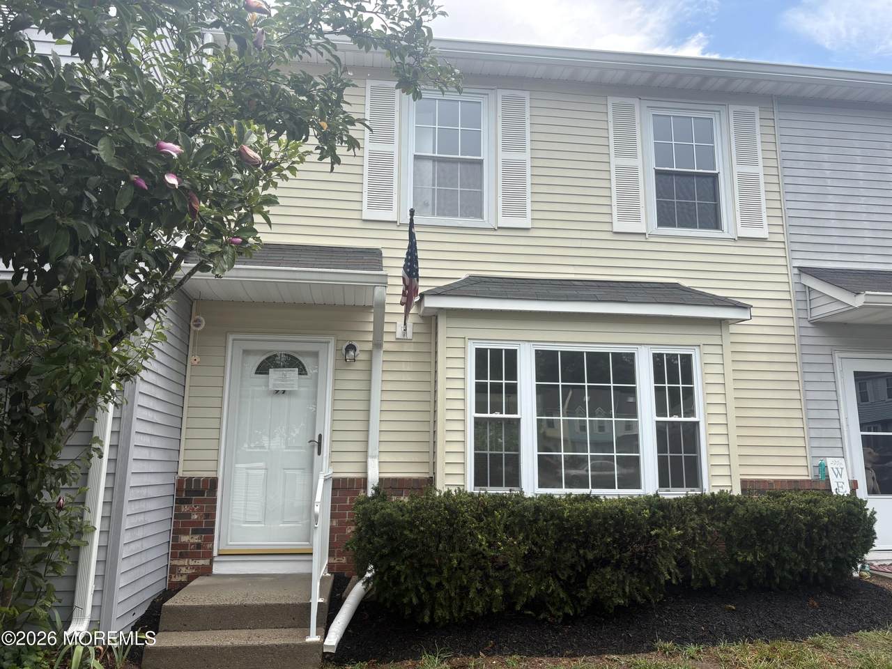 99 Joan Court - Photo 1